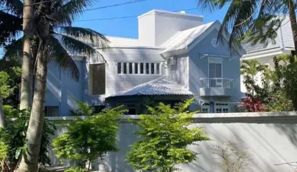 Casa à Venda em Recreio dos Bandeirantes