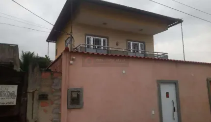 Open House Vende Casa Duplex  3 qts.