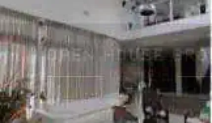 Casa no condomínio Grotão com quatro quartos!