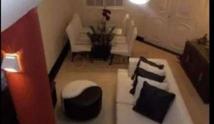 CASA DE LUXO EM VARZEA