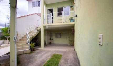 Casa 2 quartos sendo 1 suíte na Benjamin Constant