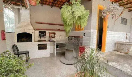 Open House Vende - Casa de Condomínio com 6 Quartos e 4 banheiros à Venda