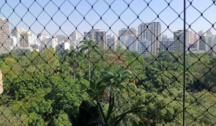 Open House Imóveis vende - 2 Quartos na Domingues de Sá, de Frente para o Campo de São Bento!!