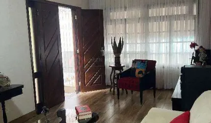Open House Vende Linda Casa Duplex 3 quartos! Local Perfeito para a sua Família!