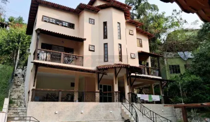 Baixou!!! Open House vende Casa com 5 quartos , 4 suítes em condomínio de alto padrão!!!