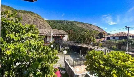 Casa à Venda em Itaipu
