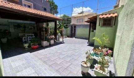 Open House vende casa duplex com 3 quartos em Camboinhas