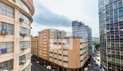 Kitnet Centro de Niteroí, vista livre. 37m²