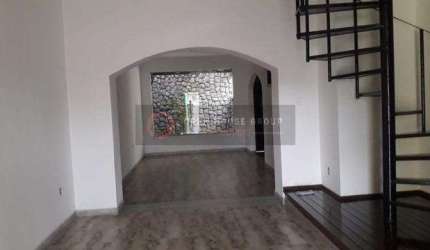 Open House Vende - Casa toda reformada com área gourmet no centro de São Gonçalo