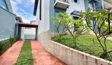 Casa em Condomínio para Venda em Bragança Paulista, Condomínio Residencial Euroville, 3 dormitórios, 3 suítes, 4 banheiros, 6 vagas