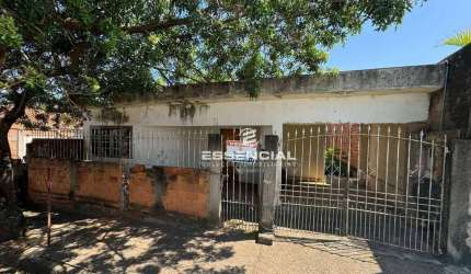 Casa com 2 dormitórios à venda, 200 m² por R$ 120.000,00 - Rubião Junior - Botucatu/SP