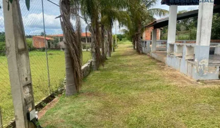 Chácara com 3 dormitórios à venda, 2593 m² por R$ 450.000,00 - Recanto da Amizade - Botucatu/SP