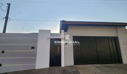 Casa com 4 dormitórios para alugar, 232 m² por R$ 5.600,00/mês - Jardim Reflorenda - Botucatu/SP