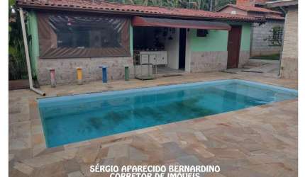 Chácara para Venda em São José dos Campos, Putim, 3 dormitórios, 1 suíte, 1 banheiro, 15 vagas