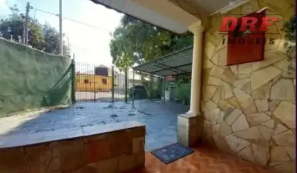Casa com 2 quartos à venda na Rua Dona Benedita, 39, Vila das Palmeiras, Guarulhos por R$ 695.000