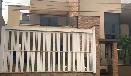 Sobrado Condomínio Alto Padrão - Semi-mobiliado - 288m²