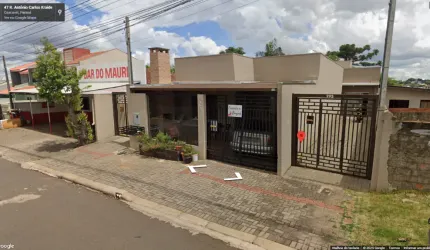 Casa semi-mobiliada, com 70,00m2