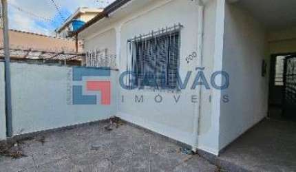Casa com edícula à venda no Bairro Vianelo em Jundiaí - SP