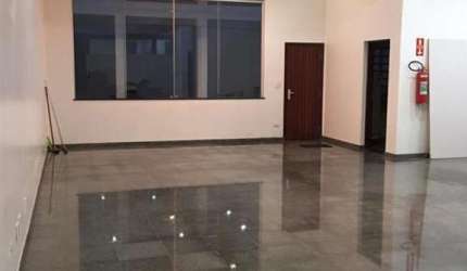 Salão Comercial para Locação em Atibaia, Vila Thaís, 2 banheiros