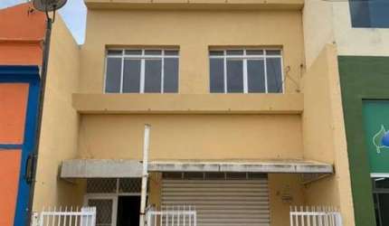 Salão Comercial para Locação em Atibaia, Centro, 2 banheiros, 1 vaga