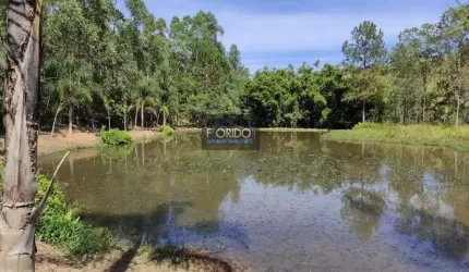 Sítio para Venda em Atibaia, Rio Acima, 2 dormitórios, 2 banheiros, 4 vagas
