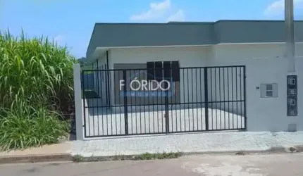 Casa para Venda em Atibaia, Tanque, 2 dormitórios, 1 suíte, 2 banheiros, 2 vagas