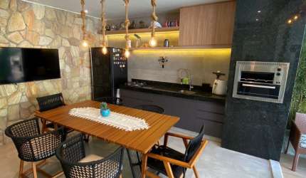 Eusébio Duplex em condomínio.