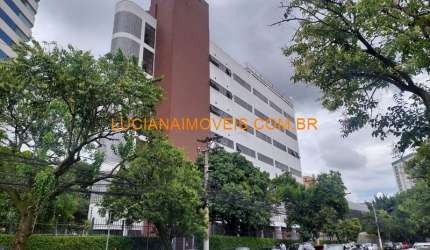 LAJE COMERCIAL DE 820 M² COM 18 VAGAS