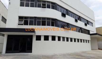 PREDIO COMERCIAL DE 1.830 M² EM 3 PAVIMENTOS