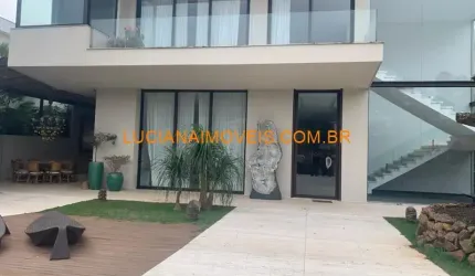 SOBRADO DE 1.600 M² EM TAMBORE
