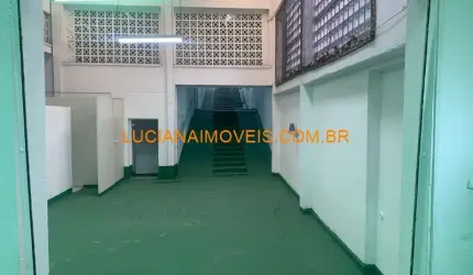 CASA ASSOBRADADA DE 400 M² NA VILA IPOJUCA PARA COMERCIO