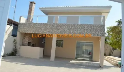 Sobrado para venda com 180 metros quadrados com 4 quartos em Solemar - Praia Grande - SP