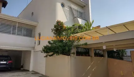 Sobrado para venda possui 540 metros quadrados com 3 quartos em Vila Hamburguesa - São Paulo - SP