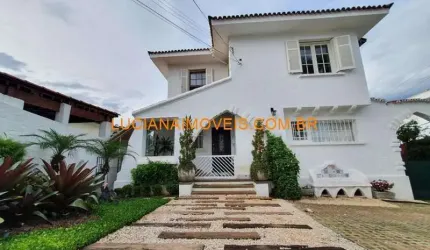 Sobrado para venda possui 350 metros quadrados com 3 quartos em Alto da Lapa - São Paulo - SP