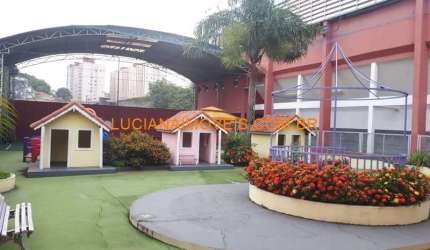 EXCELENTE PREDIO COMERCIAL PARA ESCOLA
