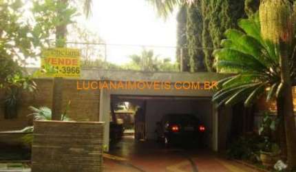 EXCELENTE CASA