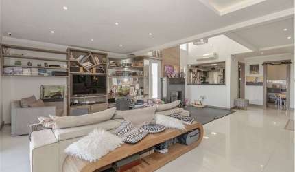Casa com 4 quartos à venda na Rua Goitacaz, 333, Vila Assunção, Porto Alegre, 631 m2 por R$ 1.690.000