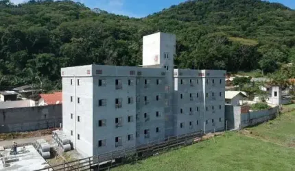 Apartamento com 2 quartos à venda na Rua João Gottardi, 365, Espinheiros, Itajaí, 39 m2 por R$ 360.227