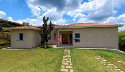 Casa térrea com 3 dormitórios à venda, 210 m² por R$ 1.370.000