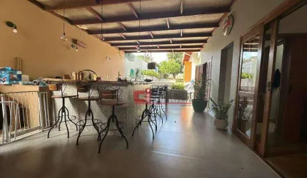 Chácara com 3 dormitórios à venda, 500 m² por R$ 1.350.000,00 - Parque Ana Helena - Jaguariúna/SP