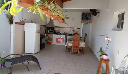 Casa com 3 dormitórios à venda, 137 m² por R$ 750.000 - Vargeão - Jaguariúna/SP