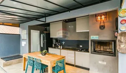 Casa à venda com 220m² no Condomínio Aruã em Mogi das Cruzes