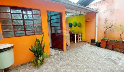 Sobrado à venda no Jardim São José em Poá