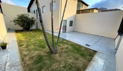 Caso térrea para venda com 500m² de terreno, 2 dormitórios com amplo salão e pomar no Botujuru em Mogi das Cruzes-SP