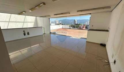 Prédio comercial para locação próximo a Vila Oliveira em Mogi das Cruzes