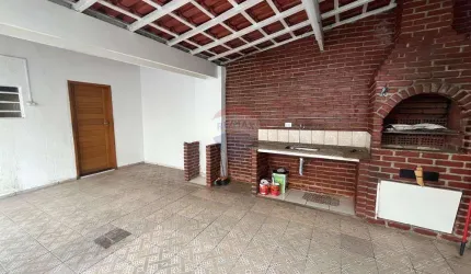 Casa para locação em área comercial na Vila Vitória em Mogi das Cruzes