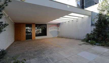 Casa comercial com 210m² para locação na Praça Norival Tavares - Vila Oliveira em Mogi das Cruzes-SP!