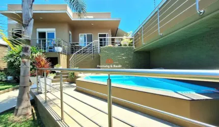 Casa com 3 dormitórios e elevador à venda no bairro Ideal em Novo Hamburgo/RS.