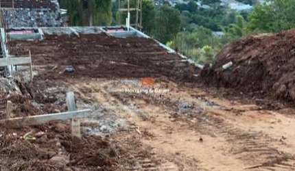 Terreno à venda em Estância Velha no bairro Floresta - já com muros e terreno nivelado para iniciar a construção.
