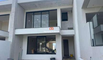 Casa - Sobrado à venda em Estância Velha, no alto do bairro Bela Vista!